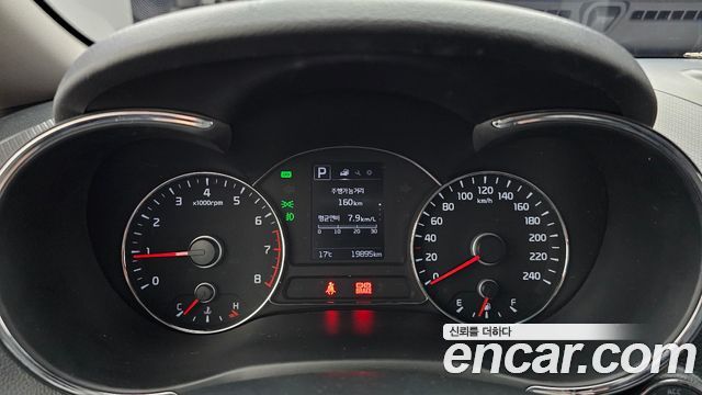 Kia K3 2016 — photo 11