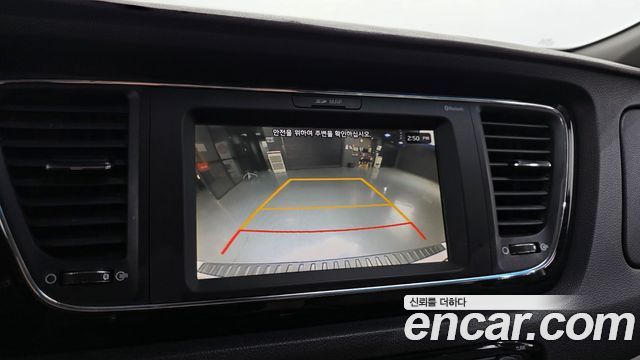 Kia Canival 2019 — photo 15