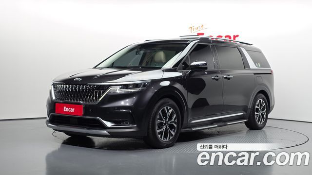 Kia Canival 2021 — photo 1