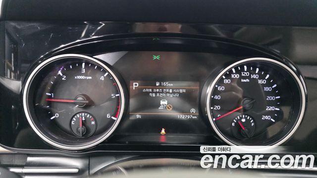 Kia Canival 2021 — photo 8
