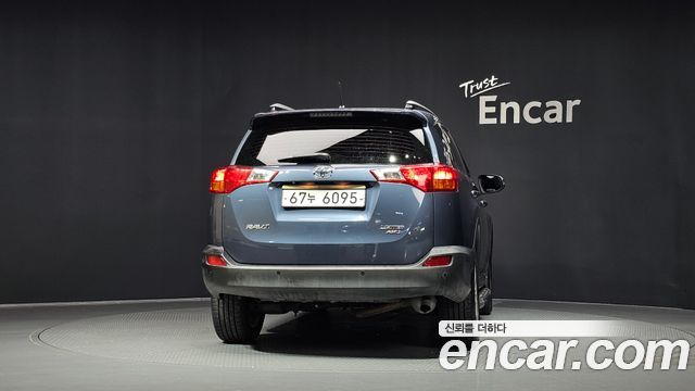 Toyota RAV4 2014 — photo 4