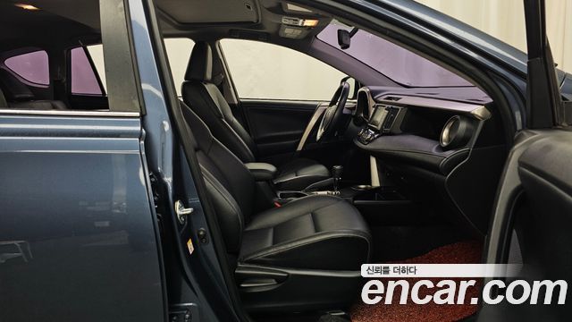 Toyota RAV4 2014 — photo 11