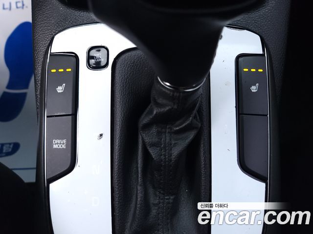 Kia K3 2016 — photo 19