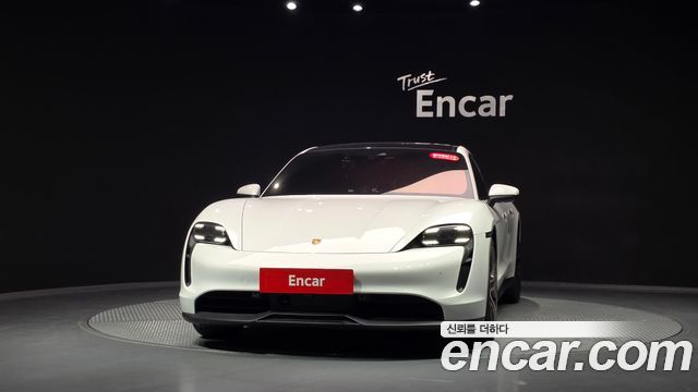 Porsche Taycan 2022 — photo 3