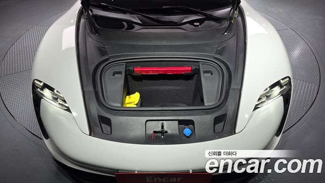 Porsche Taycan 2022 — photo 6