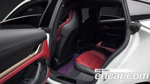 Porsche Taycan 2022 — photo 16