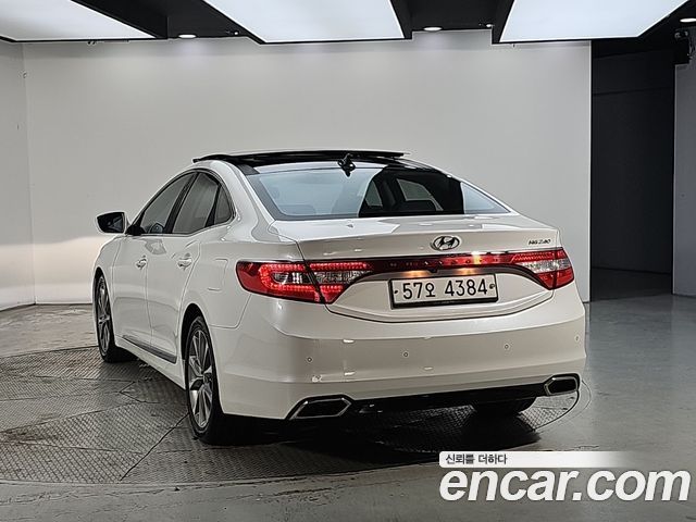 Hyundai Grandeur 2016 — photo 3
