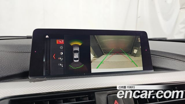 BMW 3-Series 2018 — photo 15