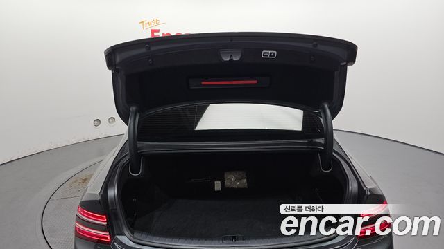 Genesis G80 2021 — photo 20