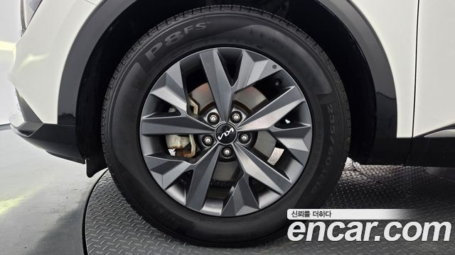 Kia Sportage 2023 — photo 5