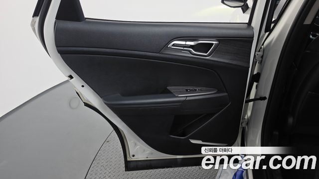 Kia Sportage 2023 — photo 15