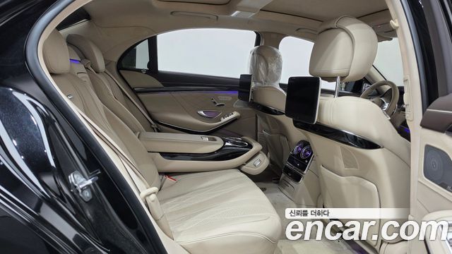 Mercedes-Benz S-Class 2018 — photo 17