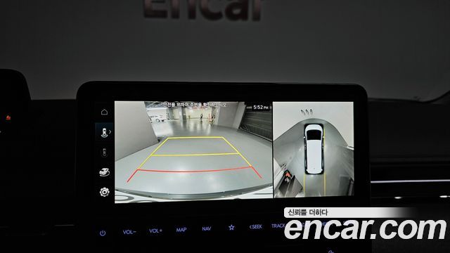 Hyundai Staria 2025 — photo 21
