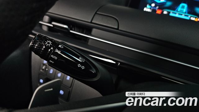 Hyundai Staria 2025 — photo 40