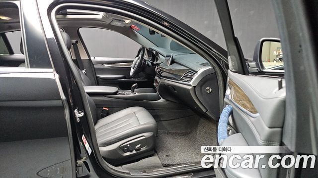 BMW X6 2016 — photo 17