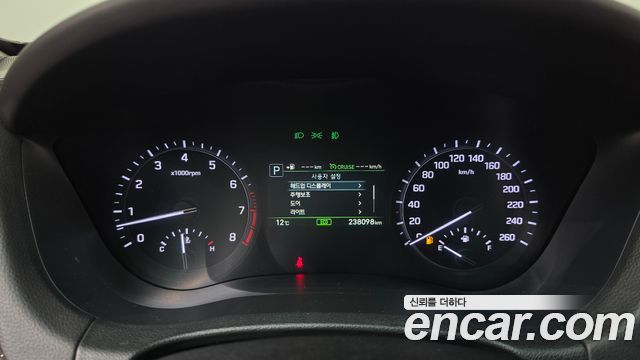 Genesis G80 2017 — photo 8