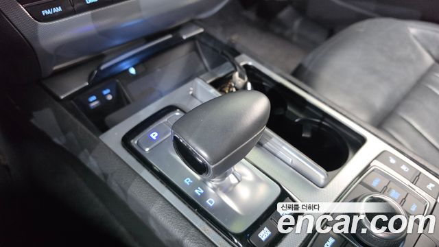 Genesis G80 2017 — photo 9