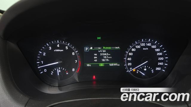 Genesis G80 2017 — photo 11