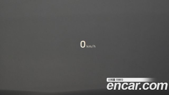 Genesis G80 2017 — photo 32