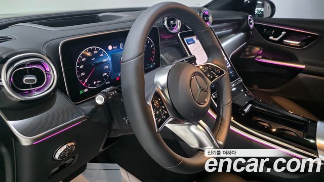 Mercedes-Benz GLC-Class 2026 — photo 15