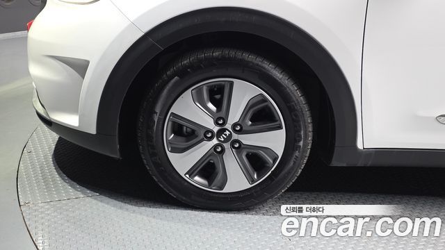 Kia Niro 2018 — photo 5