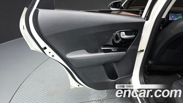 Kia Niro 2018 — photo 15