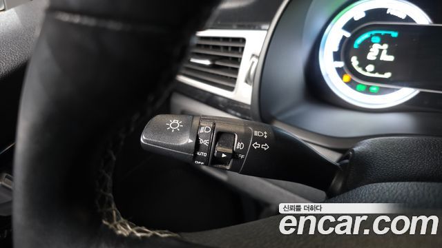 Kia Niro 2018 — photo 28