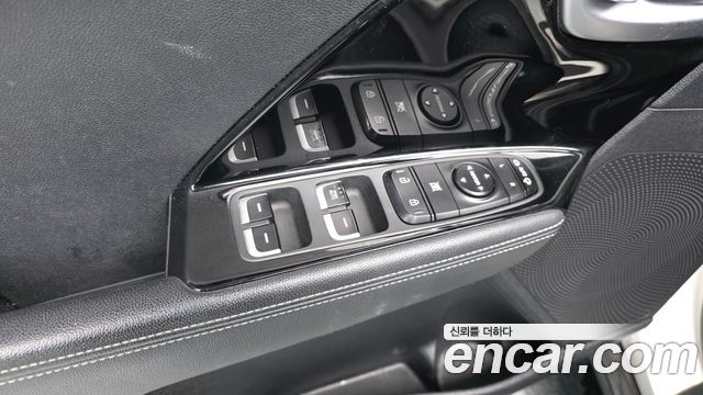 Kia Niro 2018 — photo 31
