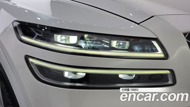 Genesis GV80 2022 — photo 8