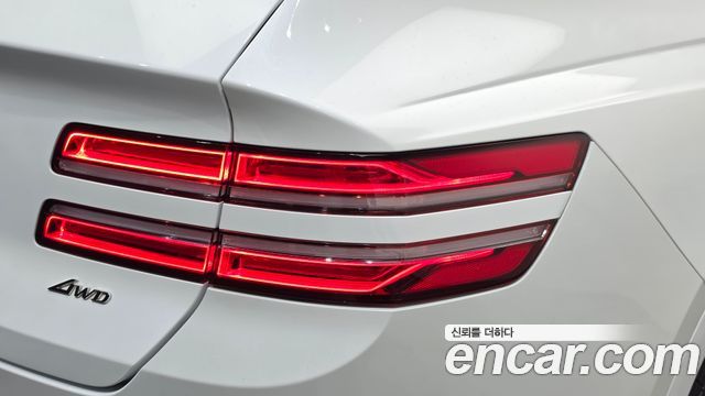 Genesis GV80 2022 — photo 9