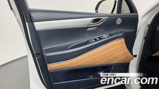 Genesis GV80 2022 — photo 14