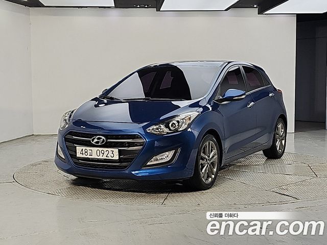 Hyundai i30 2016 — photo 1
