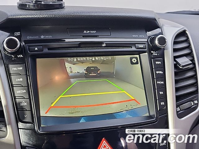 Hyundai i30 2016 — photo 15