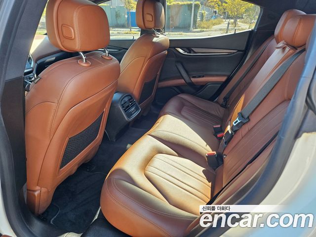 Maserati Ghibli 2018 — photo 10