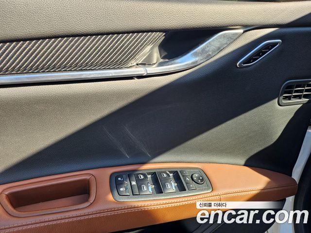Maserati Ghibli 2018 — photo 12
