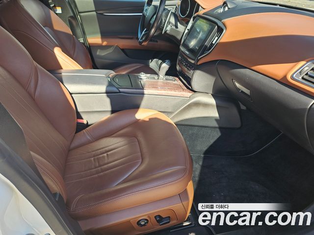 Maserati Ghibli 2018 — photo 13