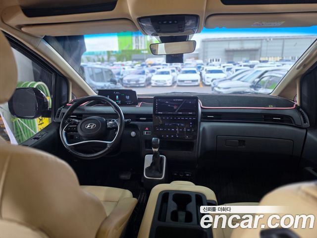 Hyundai Staria 2022 — photo 7