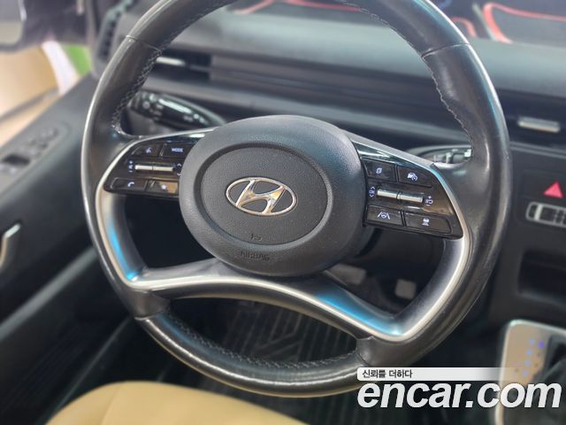 Hyundai Staria 2022 — photo 10