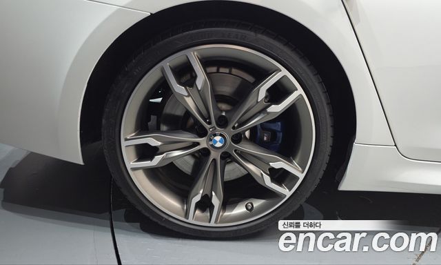 BMW 5-Series 2021 — photo 5