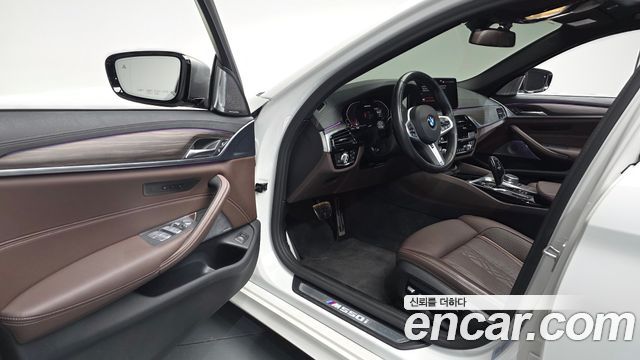 BMW 5-Series 2021 — photo 13
