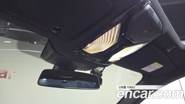 BMW 5-Series 2021 — photo 24