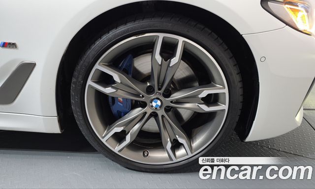 BMW 5-Series 2021 — photo 7