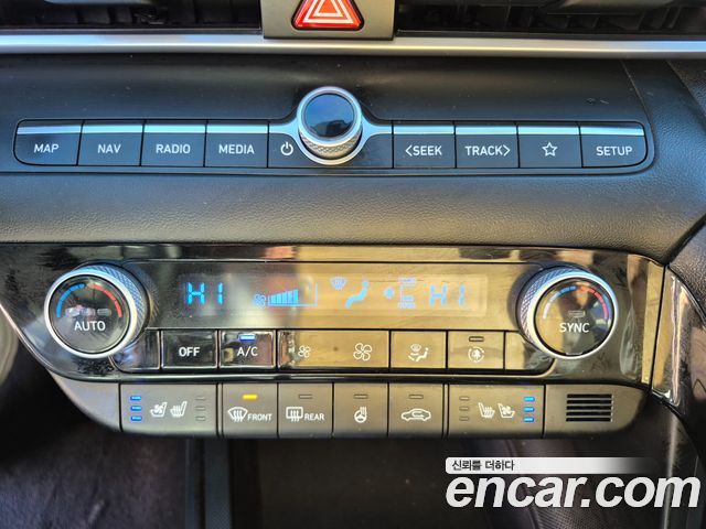 Hyundai AVANTE 2023 — photo 16