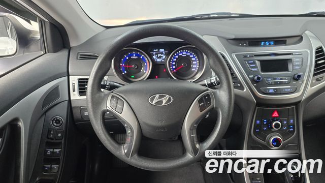 Hyundai AVANTE 2014 — photo 13