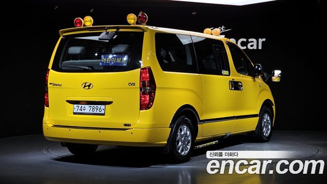 Hyundai Starex 2012 — photo 2