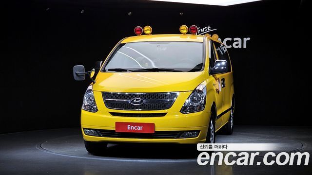 Hyundai Starex 2012 — photo 3