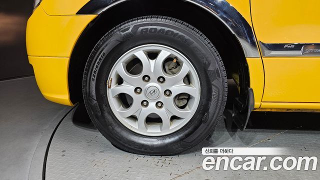 Hyundai Starex 2012 — photo 5