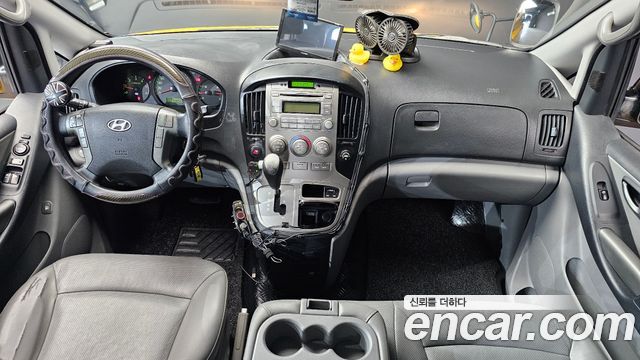 Hyundai Starex 2012 — photo 7