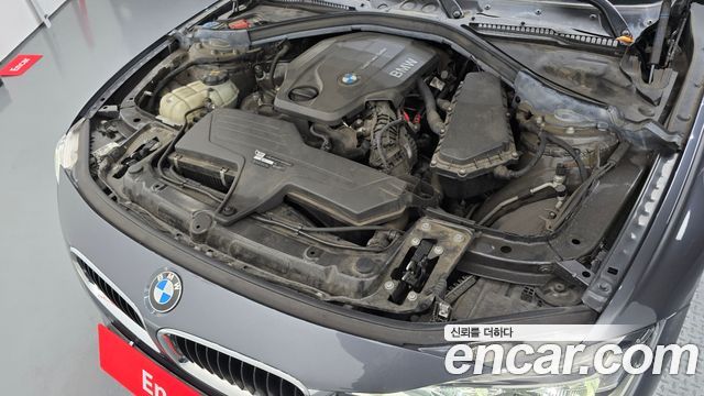 BMW 3-Series 2018 — photo 6