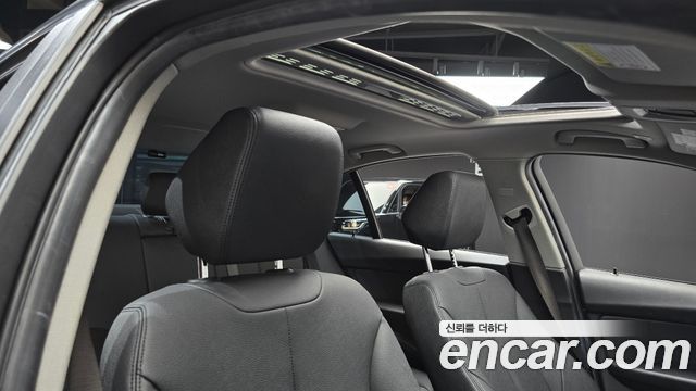 BMW 3-Series 2018 — photo 24